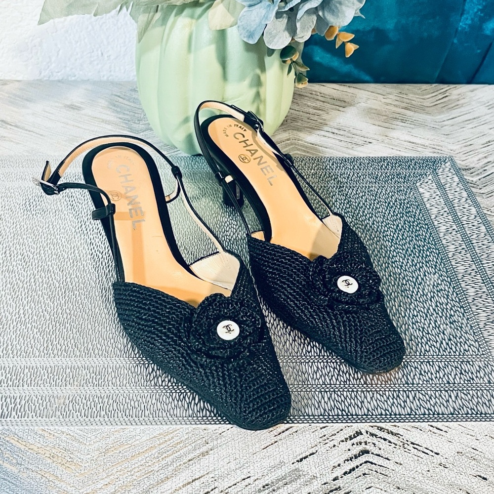 CHANEL midnight blue Slingback Heels - Picture 7 of 16